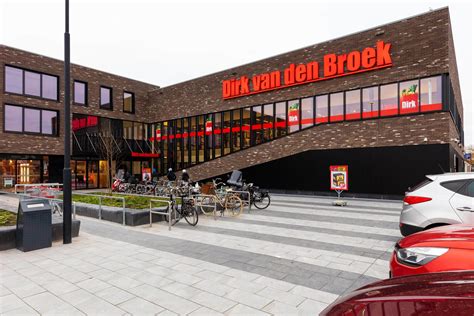 dirk van de broek adidas|dirk supermarkt.